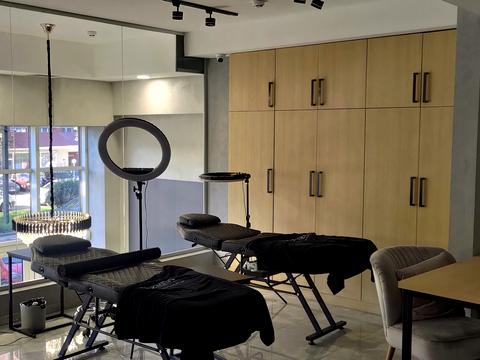 коммерческая по адресу Ивана Пулюя ул., 40