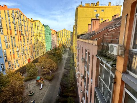 квартира за адресою Регенераторна вул., 4 к7