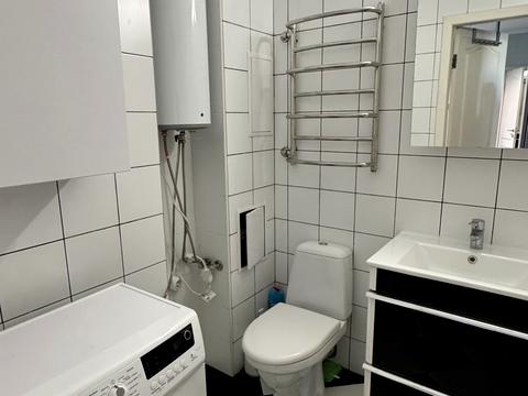 квартира за адресою Регенераторна вул., 4 к7