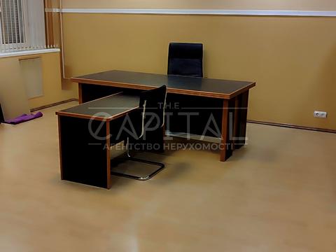 комерційна за адресою Золотоустівська вул., 10-12