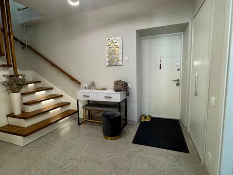 квартира за адресою Льва Ландау просп. (50-річчя СРСР), 52