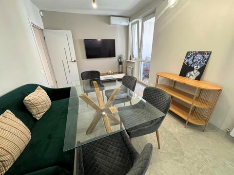 квартира за адресою Льва Ландау просп. (50-річчя СРСР), 52