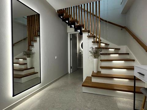 квартира за адресою Льва Ландау просп. (50-річчя СРСР), 52