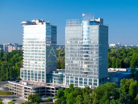 коммерческая по адресу Николая Амосова ул., 12