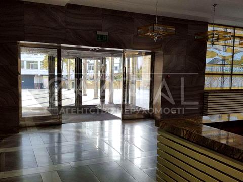 комерційна за адресою Митрофана Довнар-Запольського вул., 7