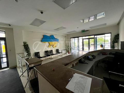 комерційна за адресою Федора Ернста вул., 36