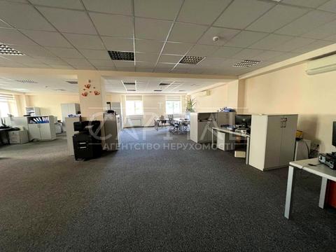 комерційна за адресою Федора Ернста вул., 36