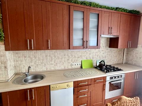 квартира за адресою Тополина вул., 18