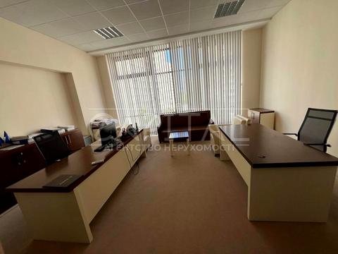 комерційна за адресою Федора Ернста вул., 36