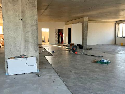 коммерческая по адресу Романа Шухевича ул., 1