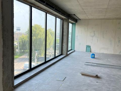 коммерческая по адресу Романа Шухевича ул., 1