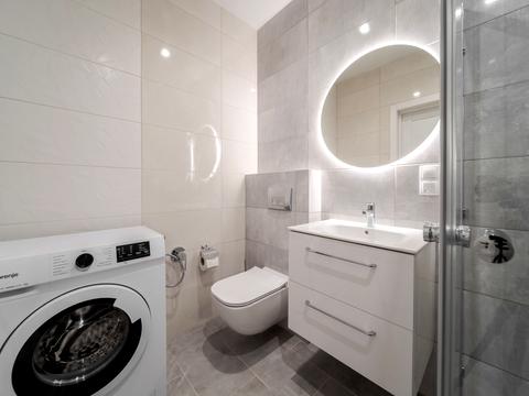 квартира за адресою Угорська вул., 12