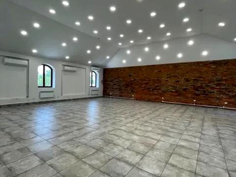 коммерческая по адресу Андрея Фабра ул. (Андрія Фабра), 8