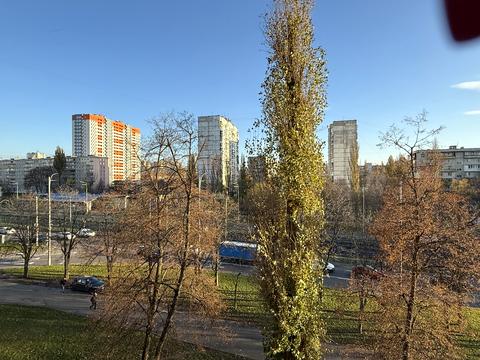 квартира за адресою Леся Курбаса просп., 18