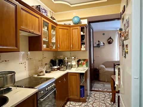 кімната за адресою Тютюнників вул. (), 1