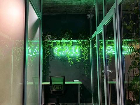 комерційна за адресою Кловський узвіз, 7