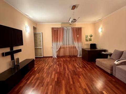 квартира за адресою Володимира Івасюка просп. (Героїв Сталінграду), 4