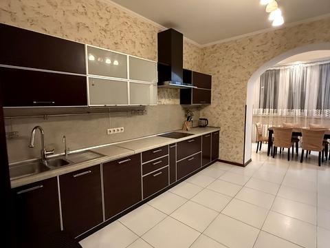 квартира за адресою Володимира Івасюка просп. (Героїв Сталінграду), 4