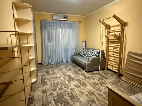 квартира за адресою Володимира Івасюка просп. (Героїв Сталінграду), 4