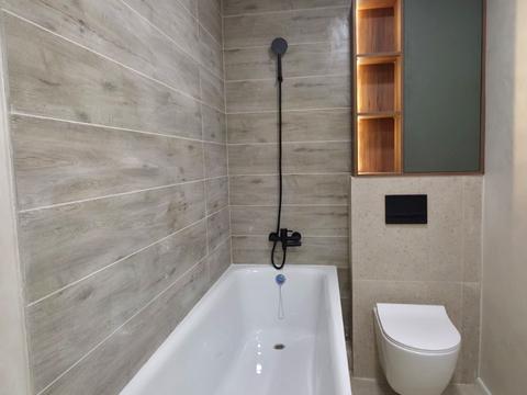 квартира за адресою Тролейбусна вул., 4