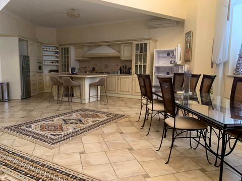 будинок за адресою Янтарна