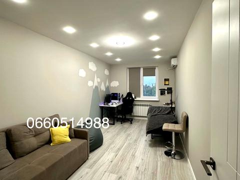 квартира за адресою Льва Ландау просп. (50-річчя СРСР), 52-А