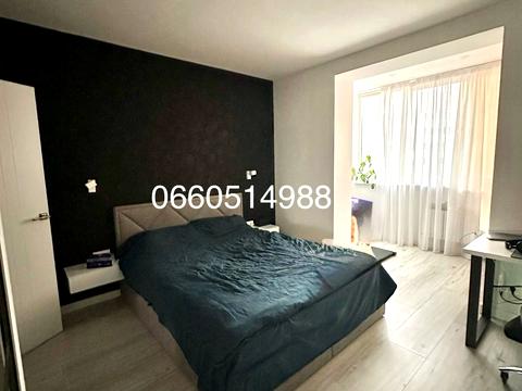 квартира за адресою Льва Ландау просп. (50-річчя СРСР), 52-А