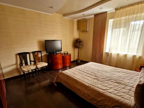 будинок за адресою Дніпро, Михайла Комарова вул.