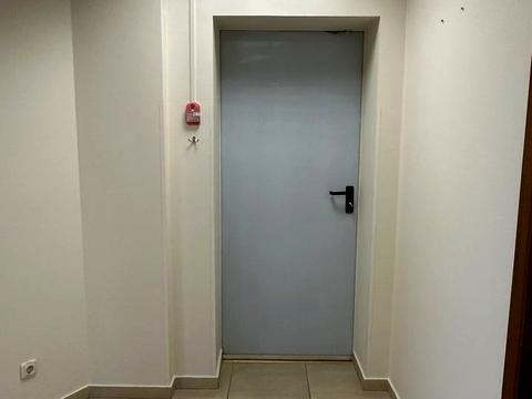 комерційна за адресою Дмитра Яворницького просп. (Карла Маркса), 27-А