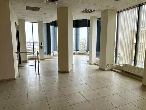 комерційна за адресою Дмитра Яворницького просп. (Карла Маркса), 27-А