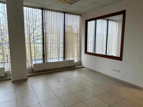 комерційна за адресою Дмитра Яворницького просп. (Карла Маркса), 27-А