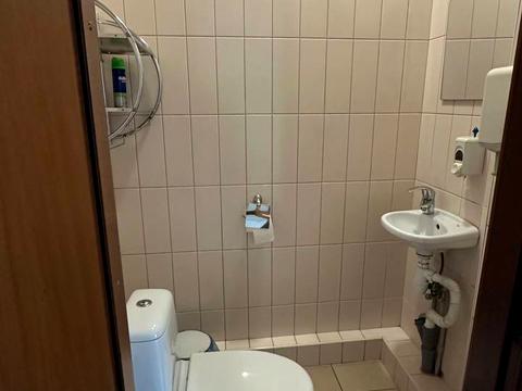 комерційна за адресою Дмитра Яворницького просп. (Карла Маркса), 27-А