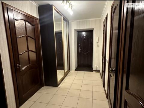 квартира по адресу Евгения Чикаленко ул., 68б