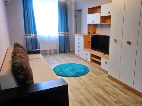 квартира за адресою Льва Ландау просп. (50-річчя СРСР), 52-Б