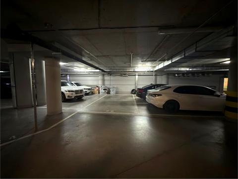 паркомісце за адресою Іоанна Павла II вул. (Патріса Лумумби), 6/1