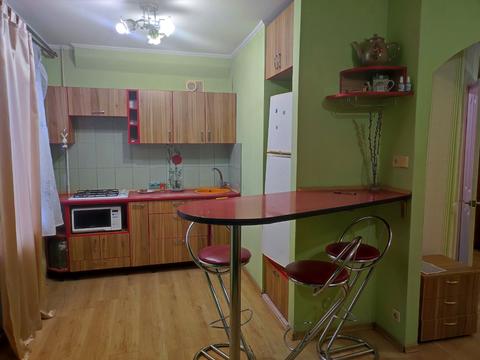 квартира за адресою Автозаводська вул., 36