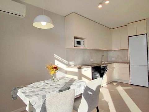 квартира за адресою Олександра Олеся вул., 1