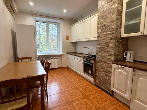 квартира за адресою Воскресенська вул. (Леніна), 1-Б