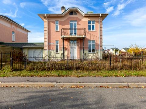 будинок за адресою Окружна вул., 2