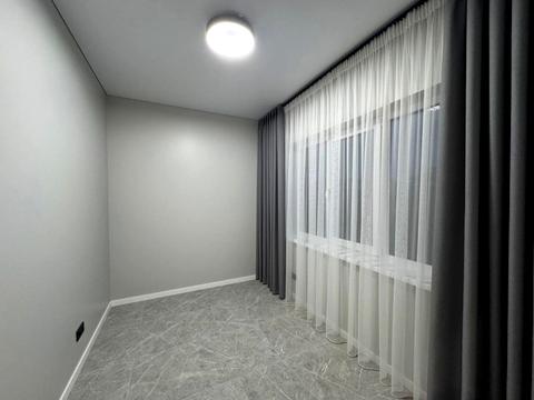 будинок за адресою Закарпатська вул., 4