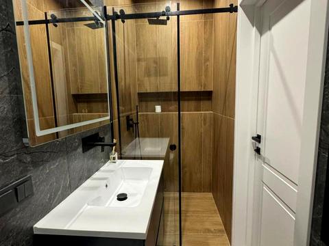 будинок за адресою Закарпатська вул., 4