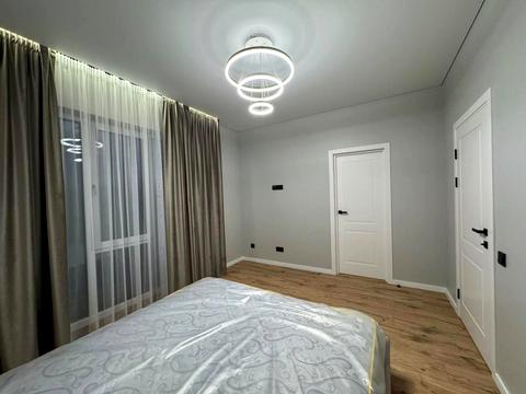 будинок за адресою Закарпатська вул., 4