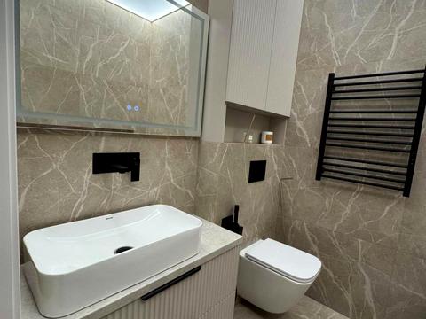 будинок за адресою Закарпатська вул., 4