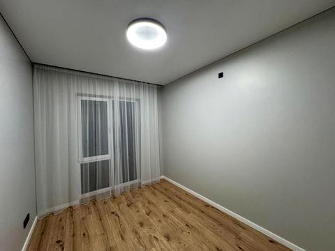 будинок за адресою Закарпатська вул., 4