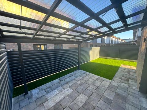 будинок за адресою Закарпатська вул., 4