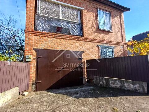 будинок за адресою Грушова