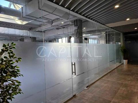 комерційна за адресою Героїв полку "Азов" вул. (Маршала Малиновського), 14