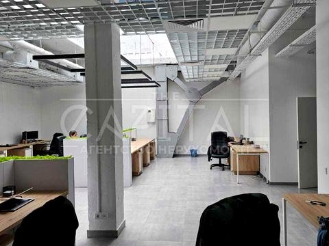 комерційна за адресою Героїв полку "Азов" вул. (Маршала Малиновського), 14