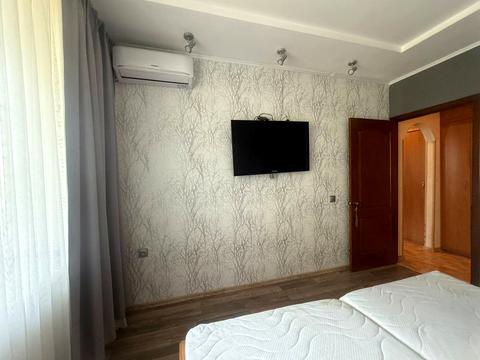 квартира за адресою Володимира Івасюка вул. (Головка), 1