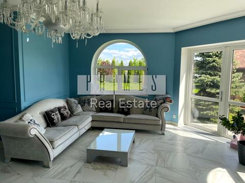 будинок за адресою березова, 30